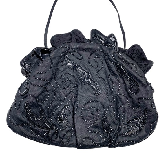 Vintage 80s Miriam Black Leather Ruffle Trim Textured Beaded Clam Shell Purse - Picture 3 of 10